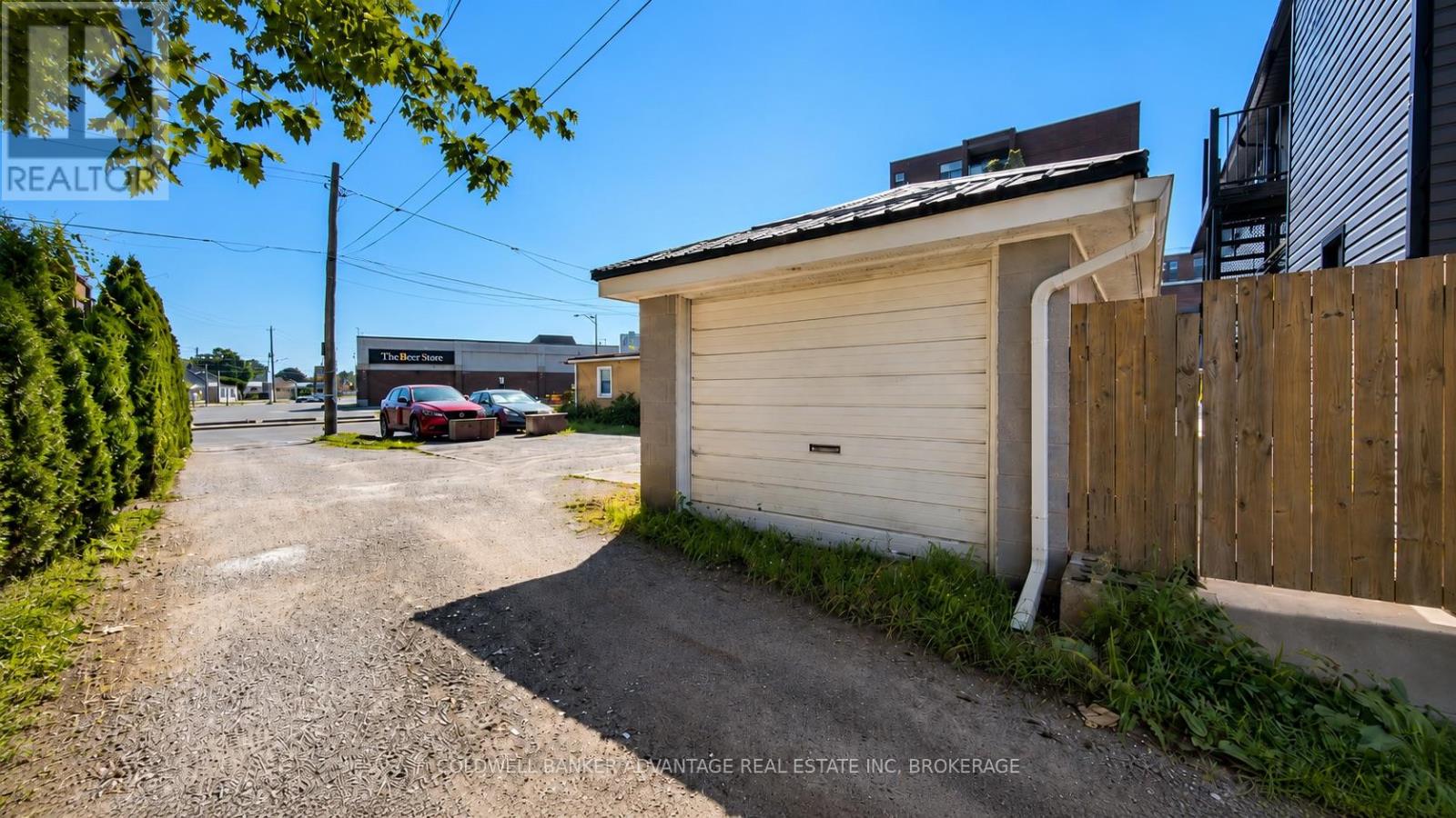 33 Raymond Street, St. Catharines, Ontario  L2R 2T3 - Photo 5 - X13517632
