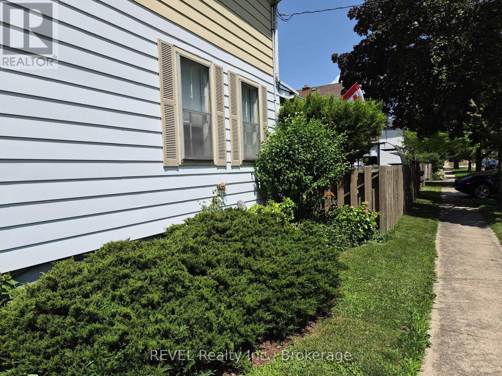 10 Wiley Street, St. Catharines, Ontario  L2R 4E5 - Photo 29 - X13517750