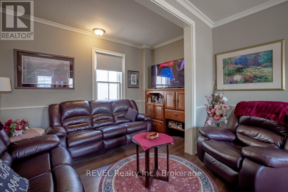 10 Wiley Street, St. Catharines, Ontario  L2R 4E5 - Photo 9 - X13517750