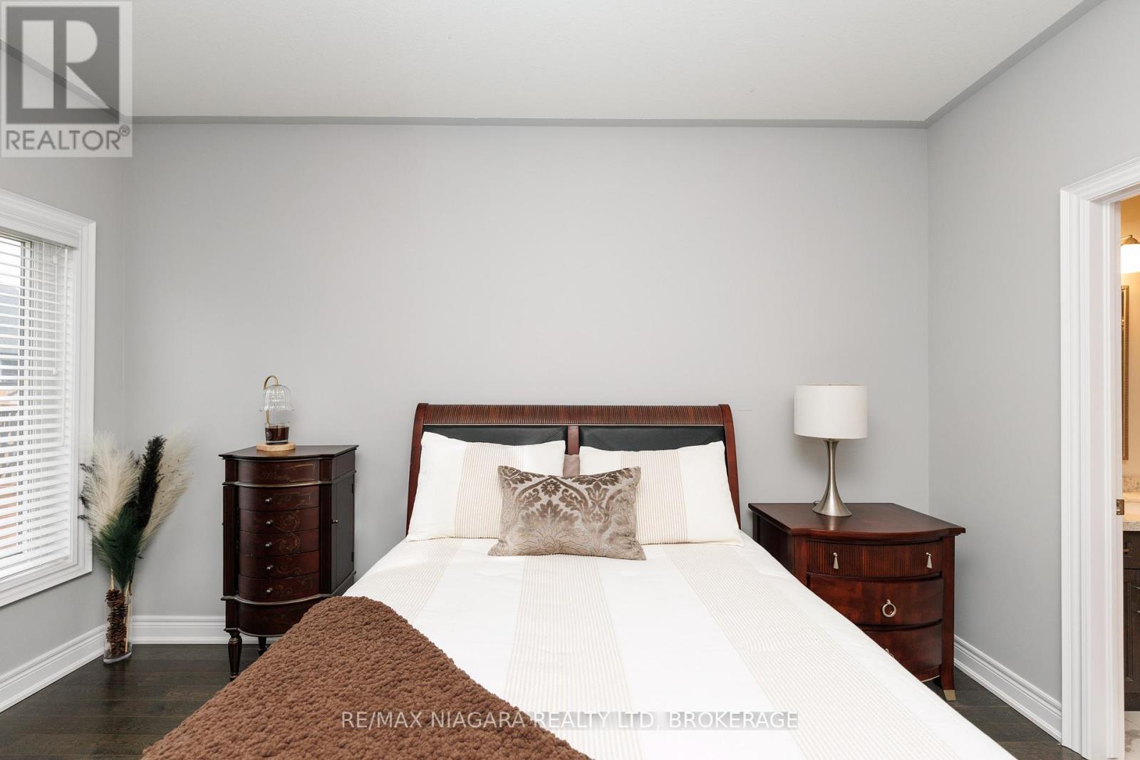 4049 Village Creek Drive, Fort Erie, Ontario  L0S 1S0 - Photo 16 - X13517970