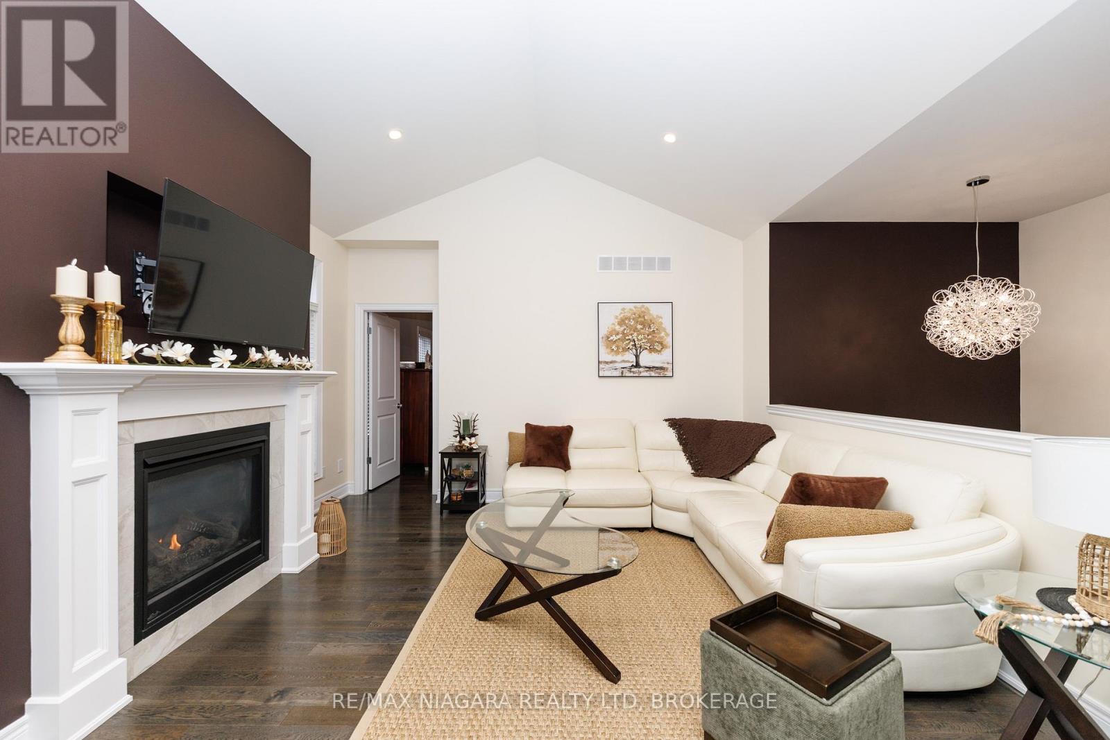 4049 Village Creek Drive, Fort Erie, Ontario  L0S 1S0 - Photo 6 - X13517970