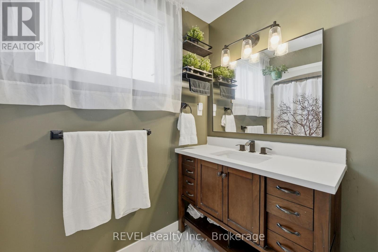1 Idylwood Road, Welland, Ontario  L3C 1X2 - Photo 15 - X13518500
