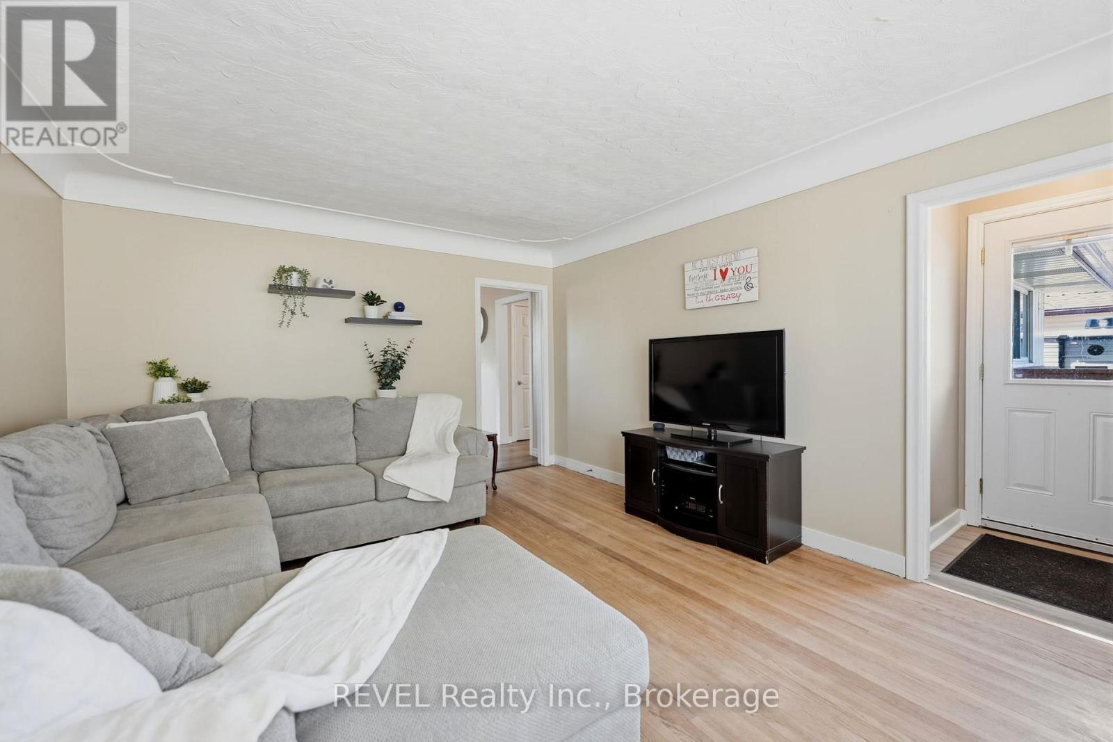 256 Clarke Street, Port Colborne, Ontario  L3K 2G5 - Photo 5 - X13518986