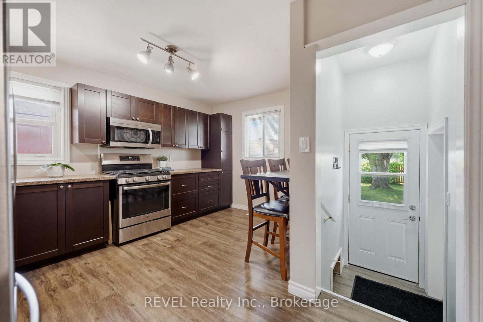 256 Clarke Street, Port Colborne, Ontario  L3K 2G5 - Photo 8 - X13518986