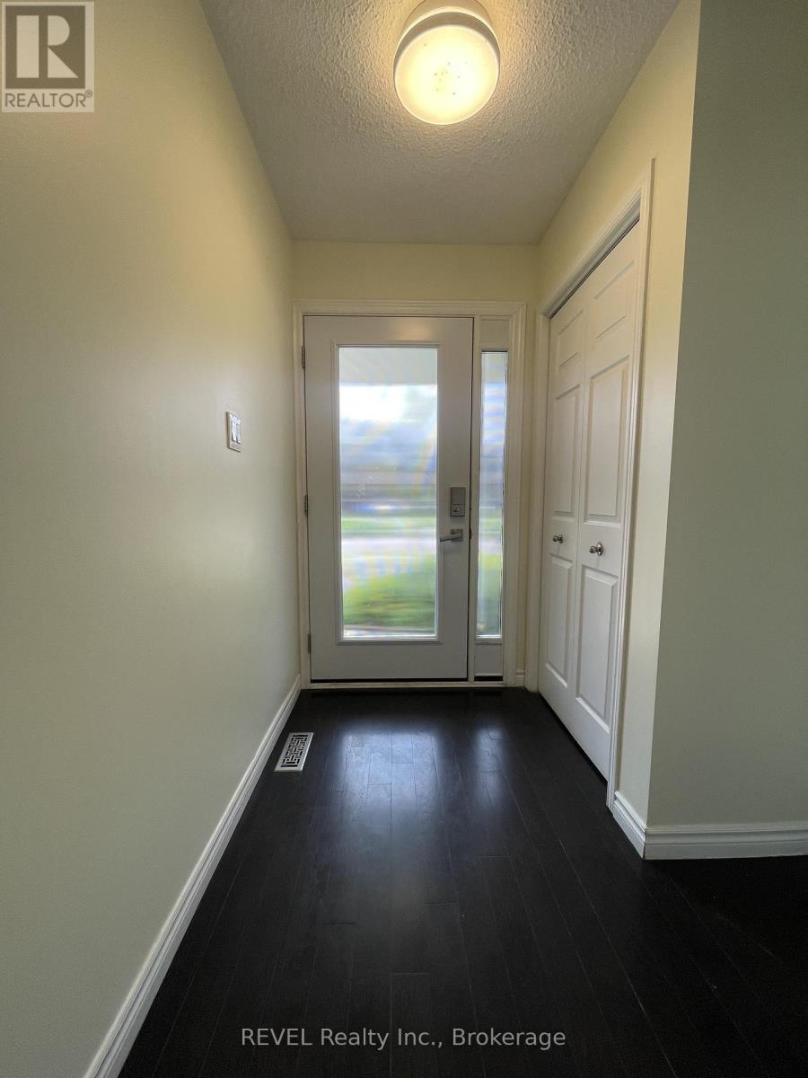 24 Rembrandt Drive, Grimsby, Ontario  L3M 5A1 - Photo 2 - X13519410