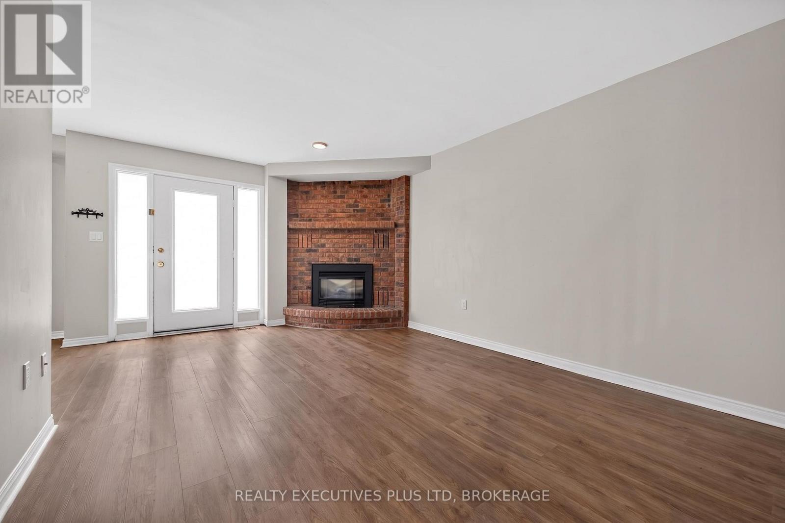6 - 6044 Swayze Drive, Niagara Falls, Ontario  L2J 4G9 - Photo 4 - X13519464