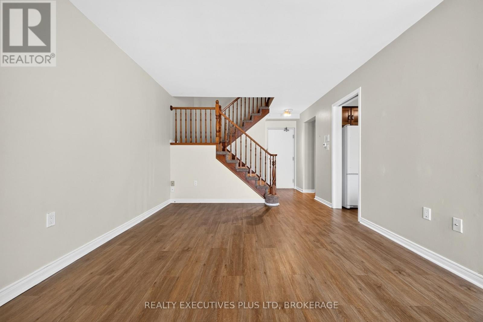 6 - 6044 Swayze Drive, Niagara Falls, Ontario  L2J 4G9 - Photo 9 - X13519464