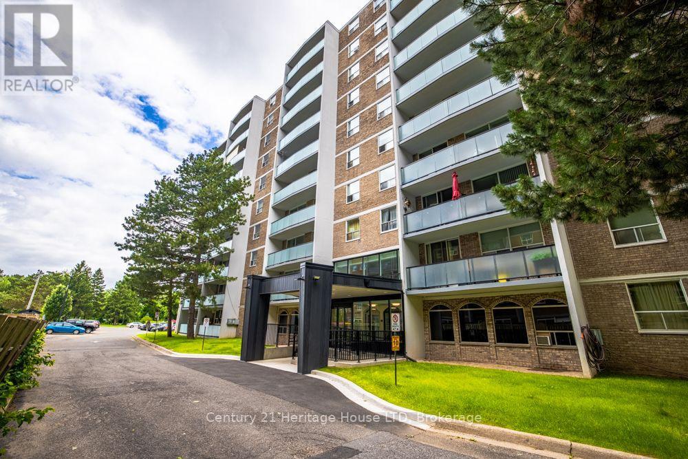 303 - 359 GENEVA STREET, St. Catharines, Ontario