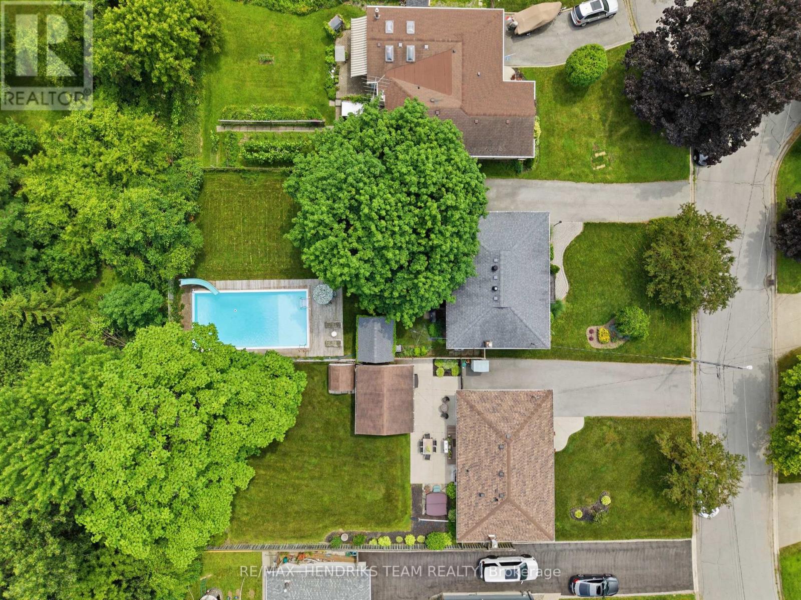 8 Tudor Gate Place, St. Catharines, Ontario  L2M 1K6 - Photo 34 - X13520696