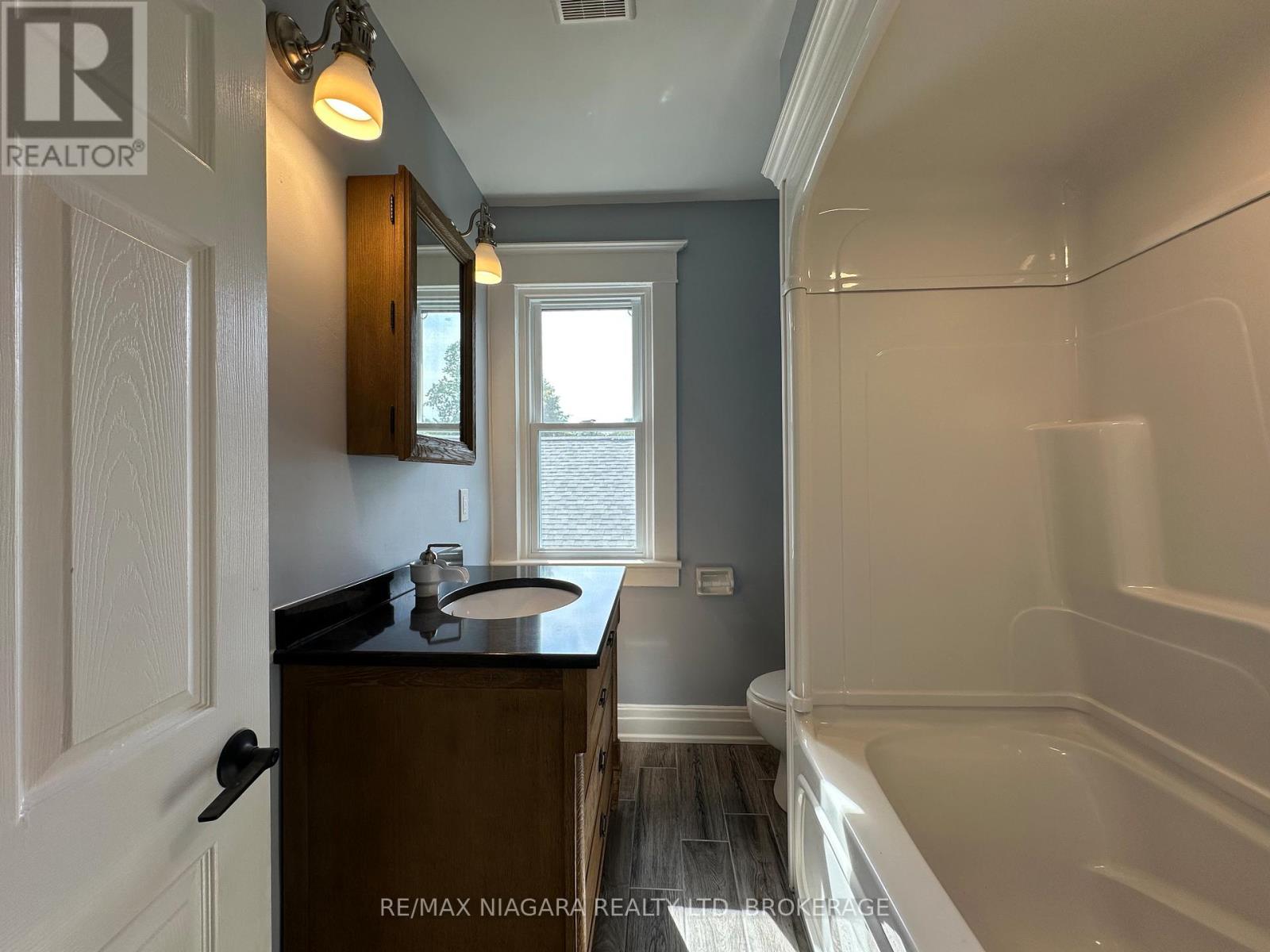 Unit B - 27 Water Street, St. Catharines, Ontario  L2R 4T6 - Photo 16 - X13521648