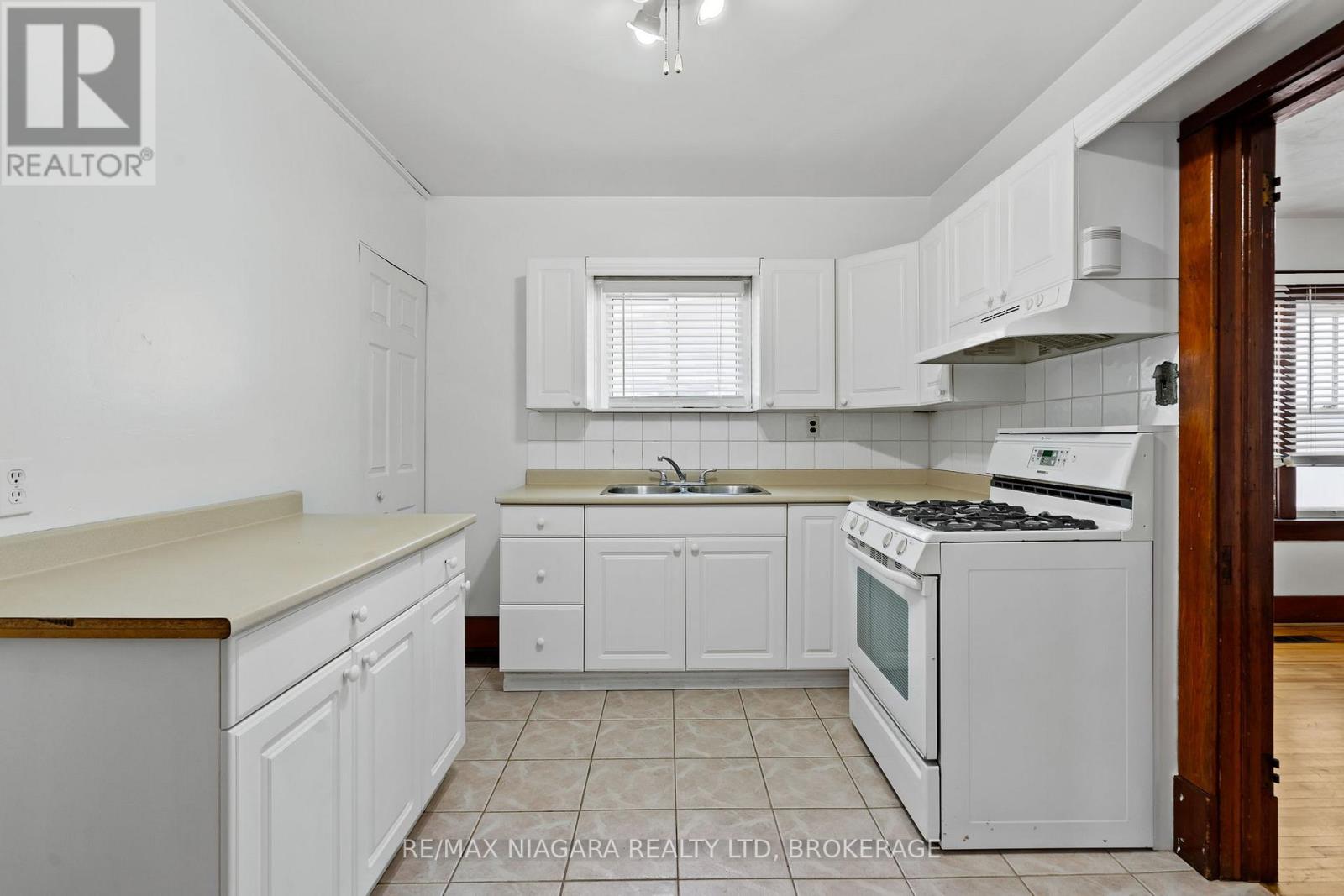 98 Victoria Street, Port Colborne, Ontario  L3K 2Y4 - Photo 16 - X13521802