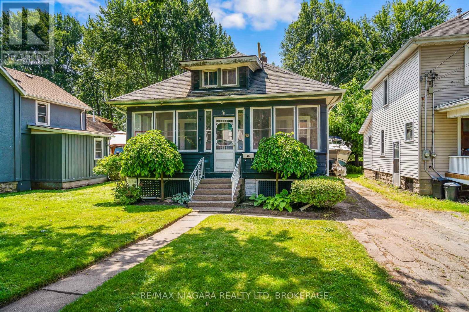 98 Victoria Street, Port Colborne, Ontario  L3K 2Y4 - Photo 2 - X13521802
