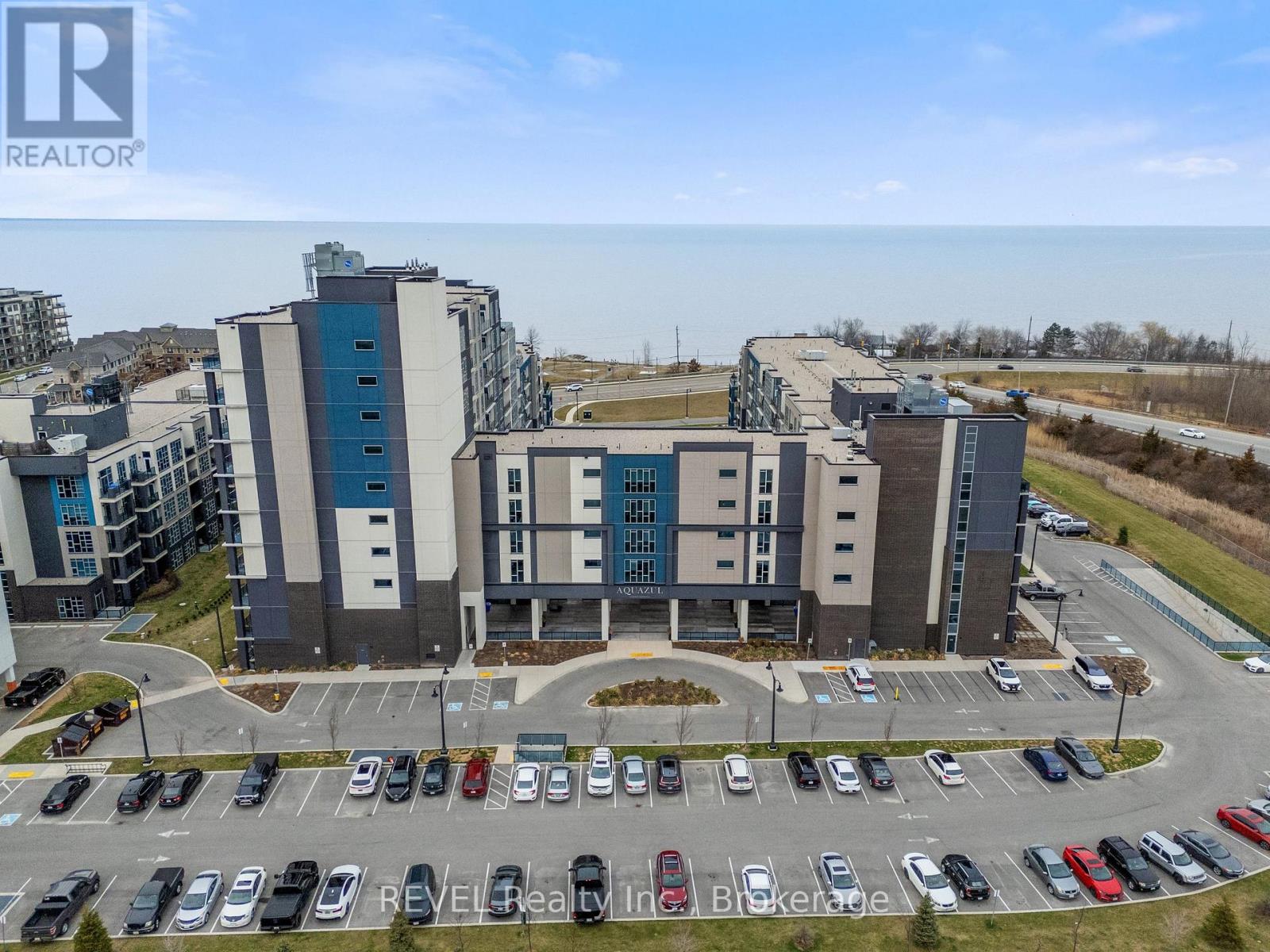 410 - 16 CONCORD PLACE, Grimsby, Ontario