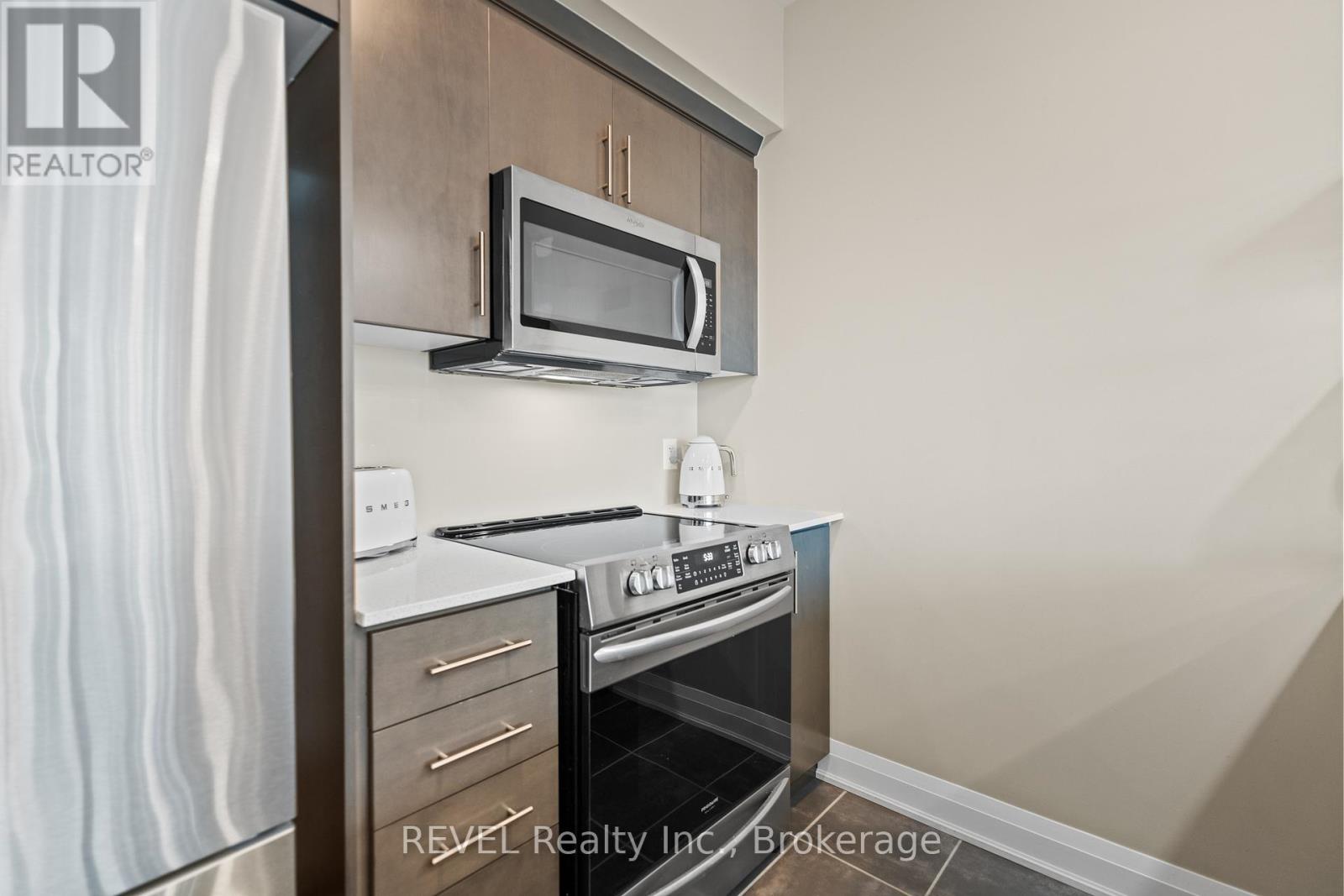 410 - 16 Concord Place, Grimsby, Ontario  L3M 4E8 - Photo 10 - X13521996