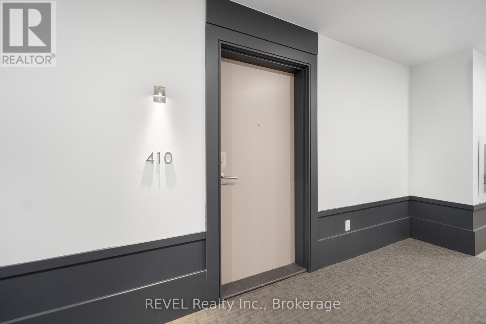 410 - 16 Concord Place, Grimsby, Ontario  L3M 4E8 - Photo 4 - X13521996
