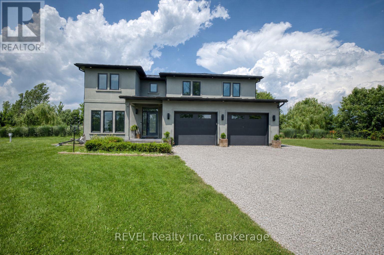 1009 Canboro Road, Pelham, Ontario  L0S 1C0 - Photo 2 - X13522318