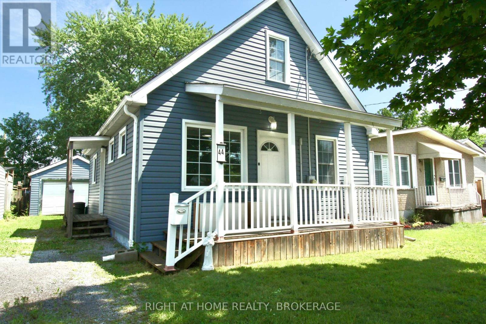 44 CUMMING STREET, St. Catharines, Ontario