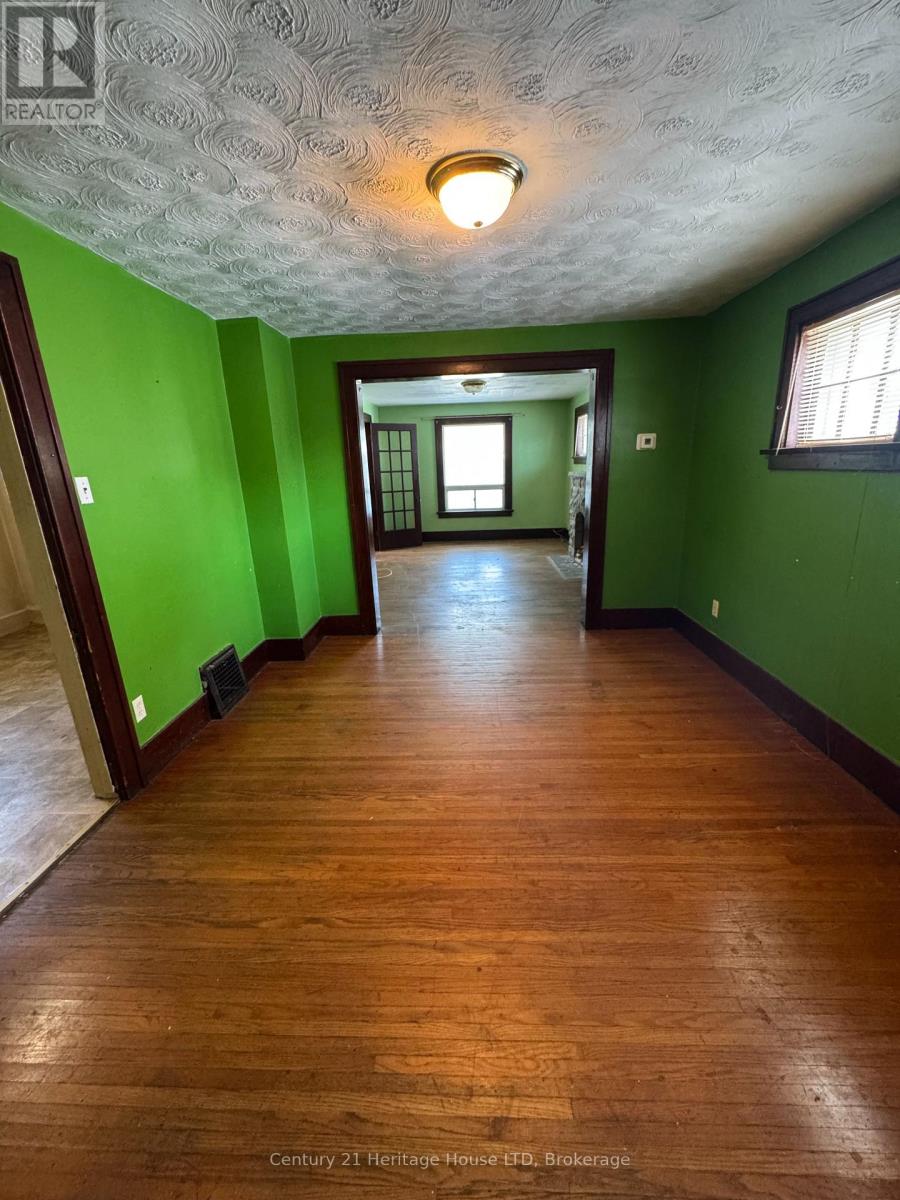 4680 Ryerson Crescent, Niagara Falls, Ontario  L2J 0E8 - Photo 11 - X13522358