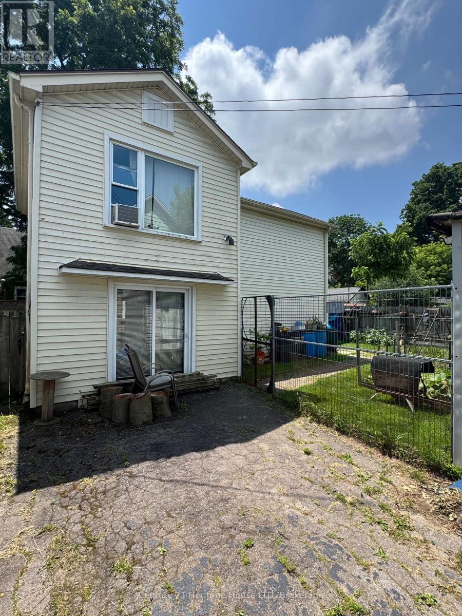 4680 Ryerson Crescent, Niagara Falls, Ontario  L2J 0E8 - Photo 3 - X13522358