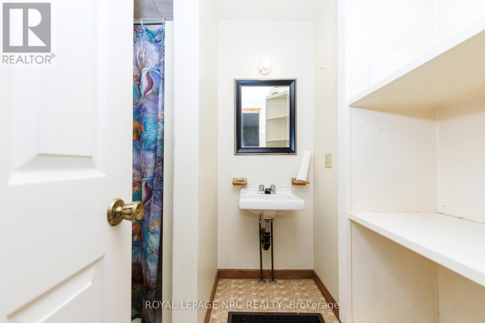 948 Line 3 Road, Niagara-On-The-Lake, Ontario  L0S 1T0 - Photo 13 - X13518110