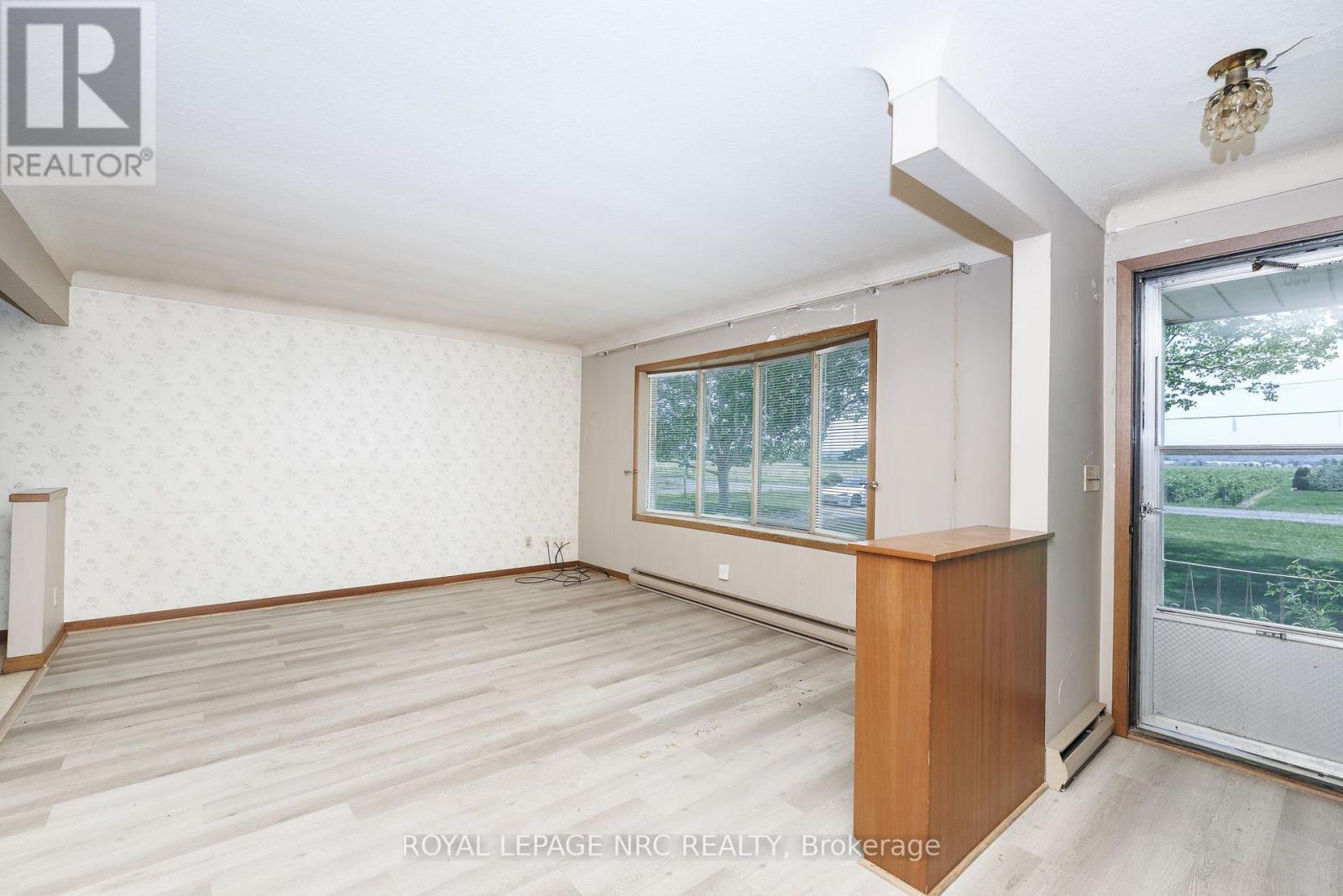 948 Line 3 Road, Niagara-On-The-Lake, Ontario  L0S 1T0 - Photo 3 - X13518110