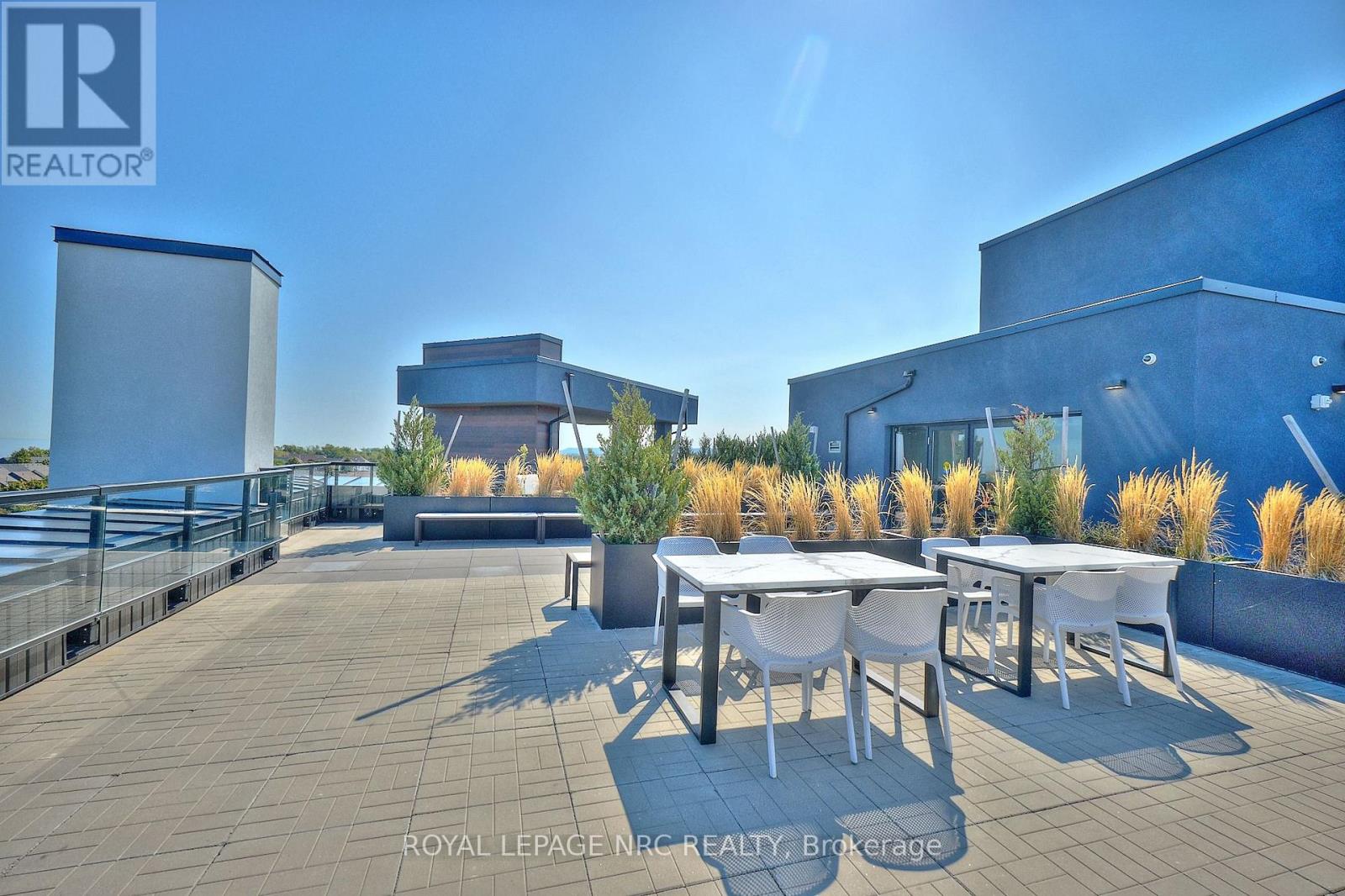 221 - 600 North Service Road, Hamilton, Ontario  L8E 0L2 - Photo 36 - X13522628