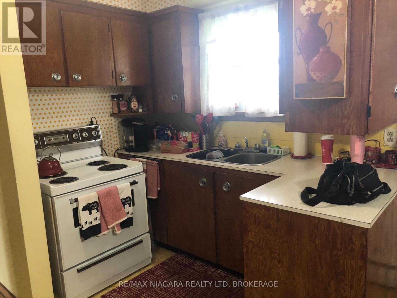 97 Shakespeare Avenue, St. Catharines, Ontario  L2R 6N1 - Photo 9 - X13522826