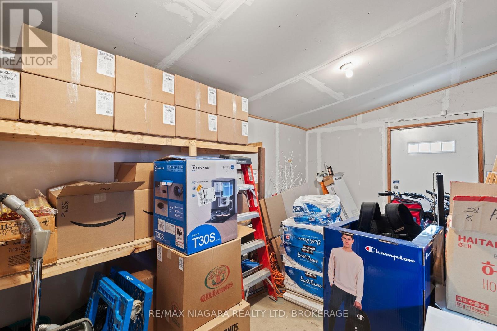 1530 Niagara Stone Road, Niagara-On-The-Lake, Ontario  L0S 1J0 - Photo 15 - X13523202