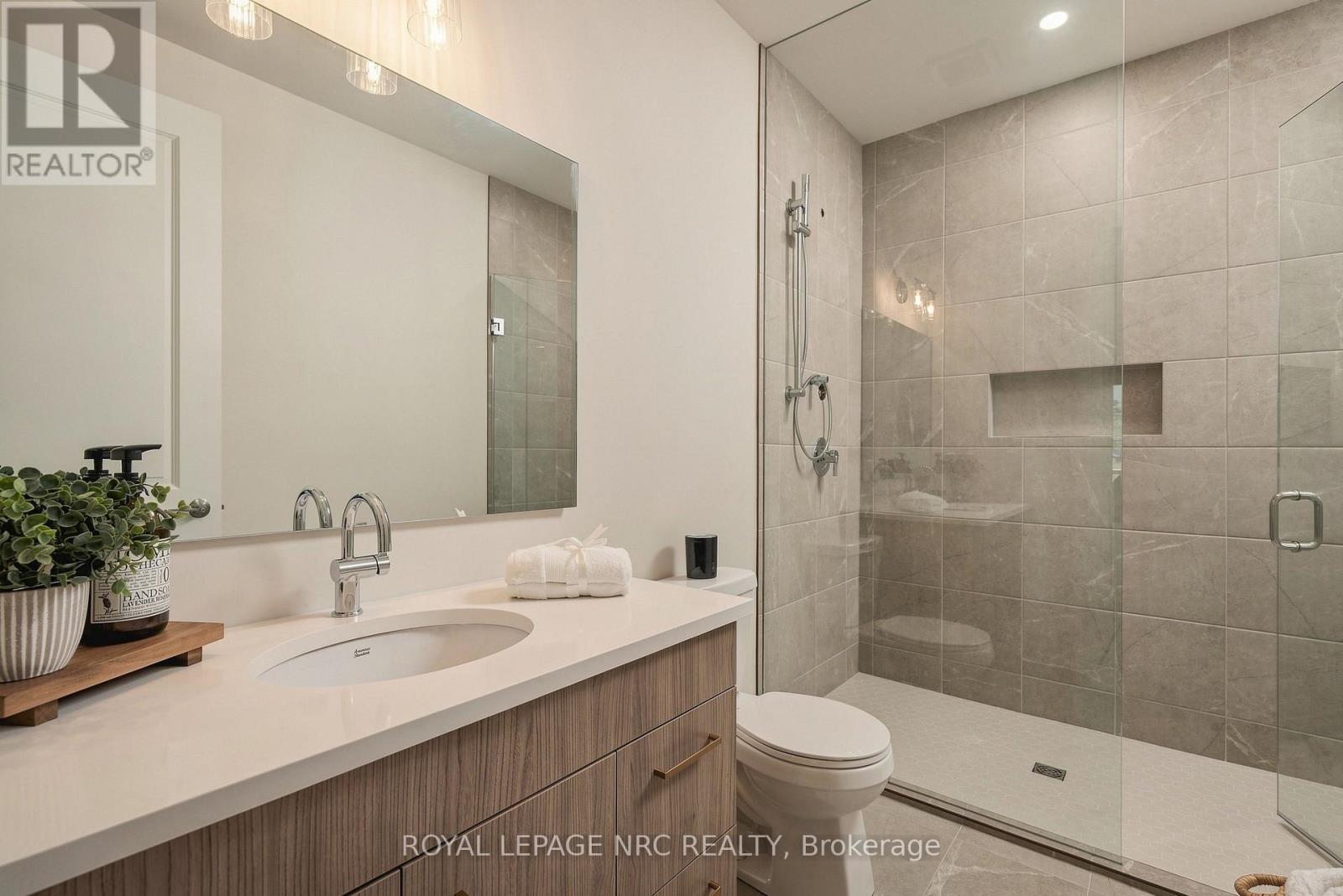 70 C - 586 Seneca Drive, Fort Erie, Ontario  L2A 1C2 - Photo 21 - X13523520