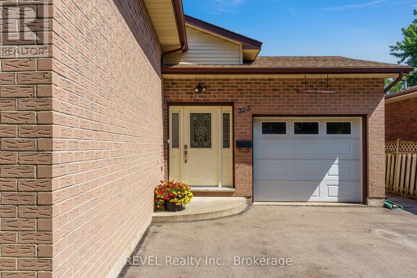 323 Barrick Road, Port Colborne, Ontario  L3K 4B6 - Photo 2 - X13524366