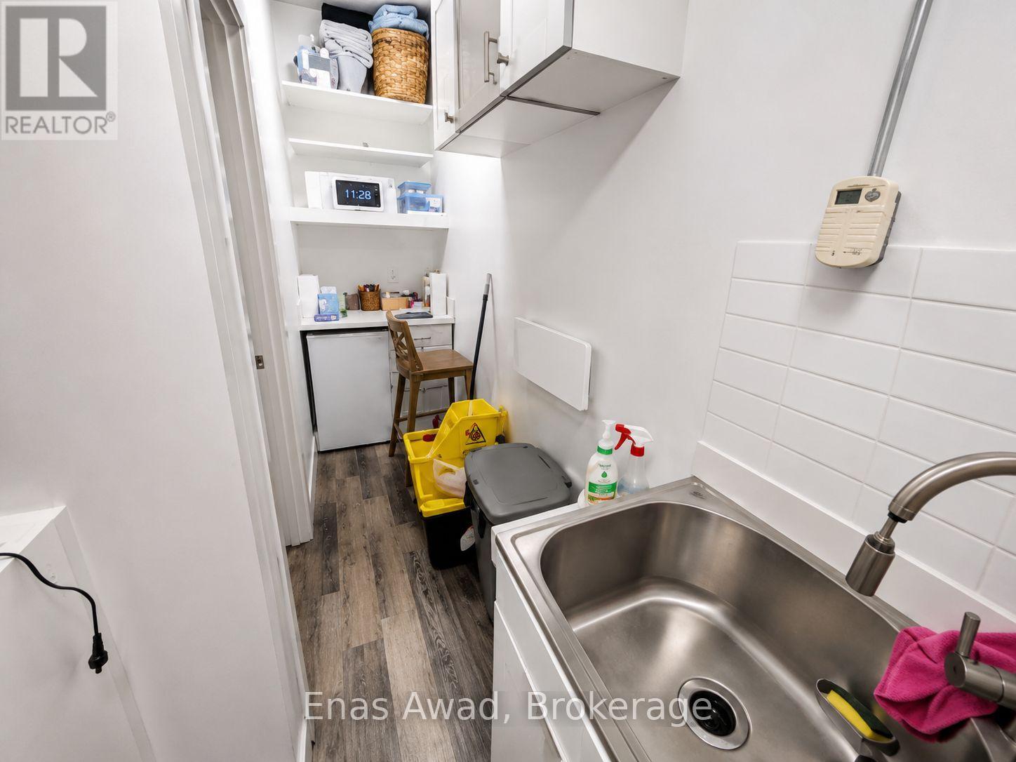 18 - 1235 Queensway Avenue E, Mississauga, Ontario  L4Y 0G4 - Photo 11 - W13524512