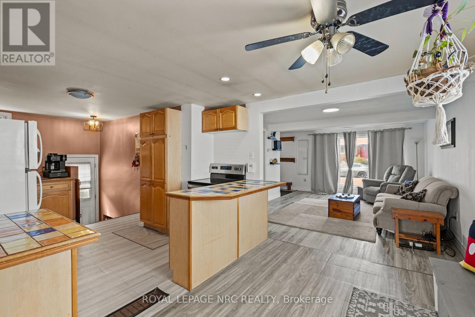 6504 Monroe Street, Niagara Falls, Ontario  L2G 2G8 - Photo 10 - X13525050