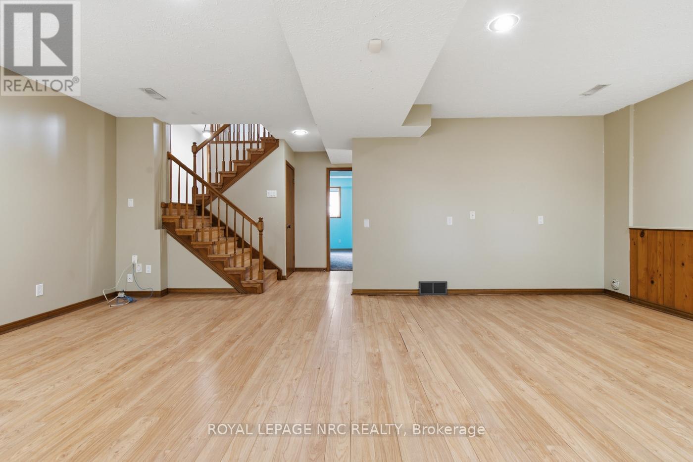 12 Harvest Oak Drive, St. Catharines, Ontario  L2S 3H5 - Photo 16 - X13525424