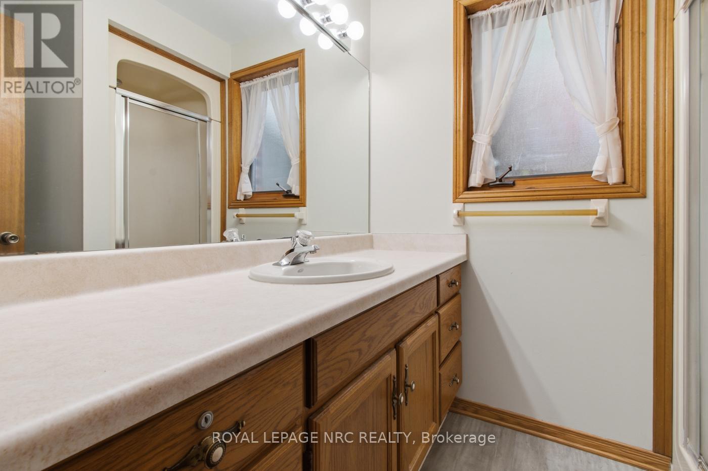 12 Harvest Oak Drive, St. Catharines, Ontario  L2S 3H5 - Photo 22 - X13525424