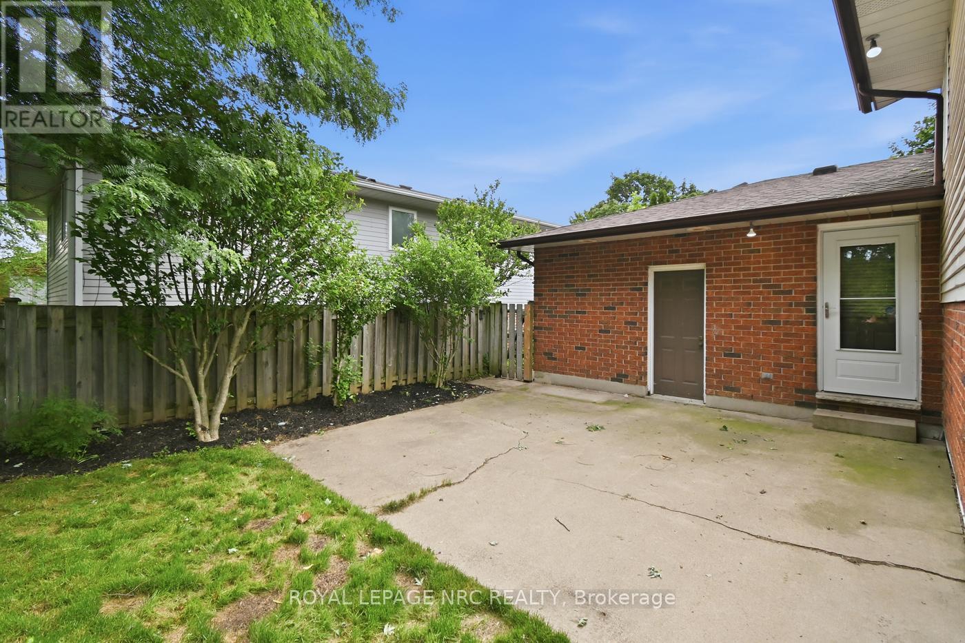 12 Harvest Oak Drive, St. Catharines, Ontario  L2S 3H5 - Photo 27 - X13525424