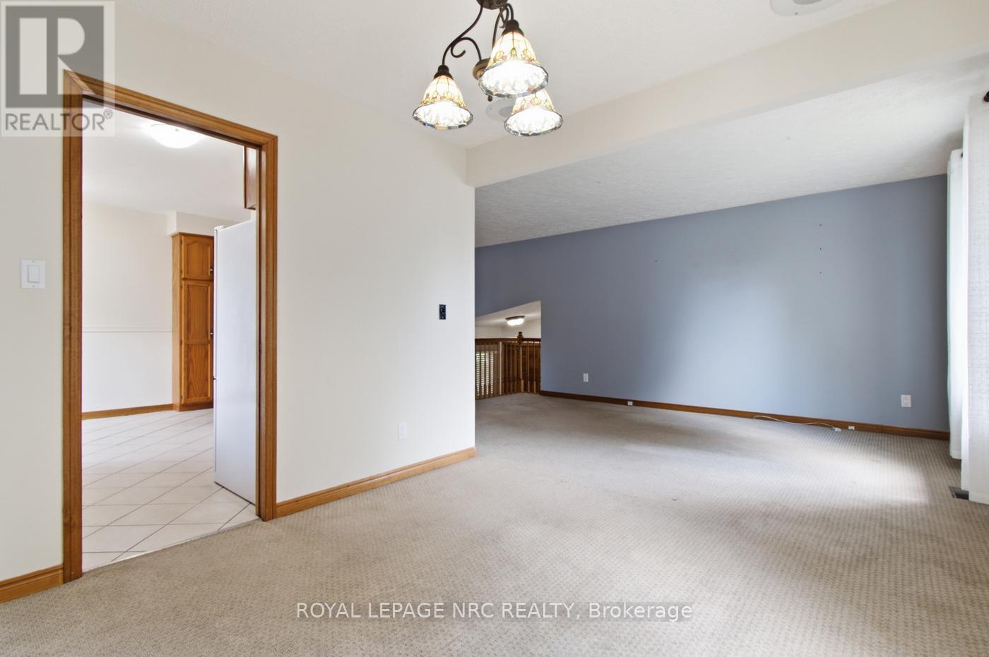 12 Harvest Oak Drive, St. Catharines, Ontario  L2S 3H5 - Photo 8 - X13525424