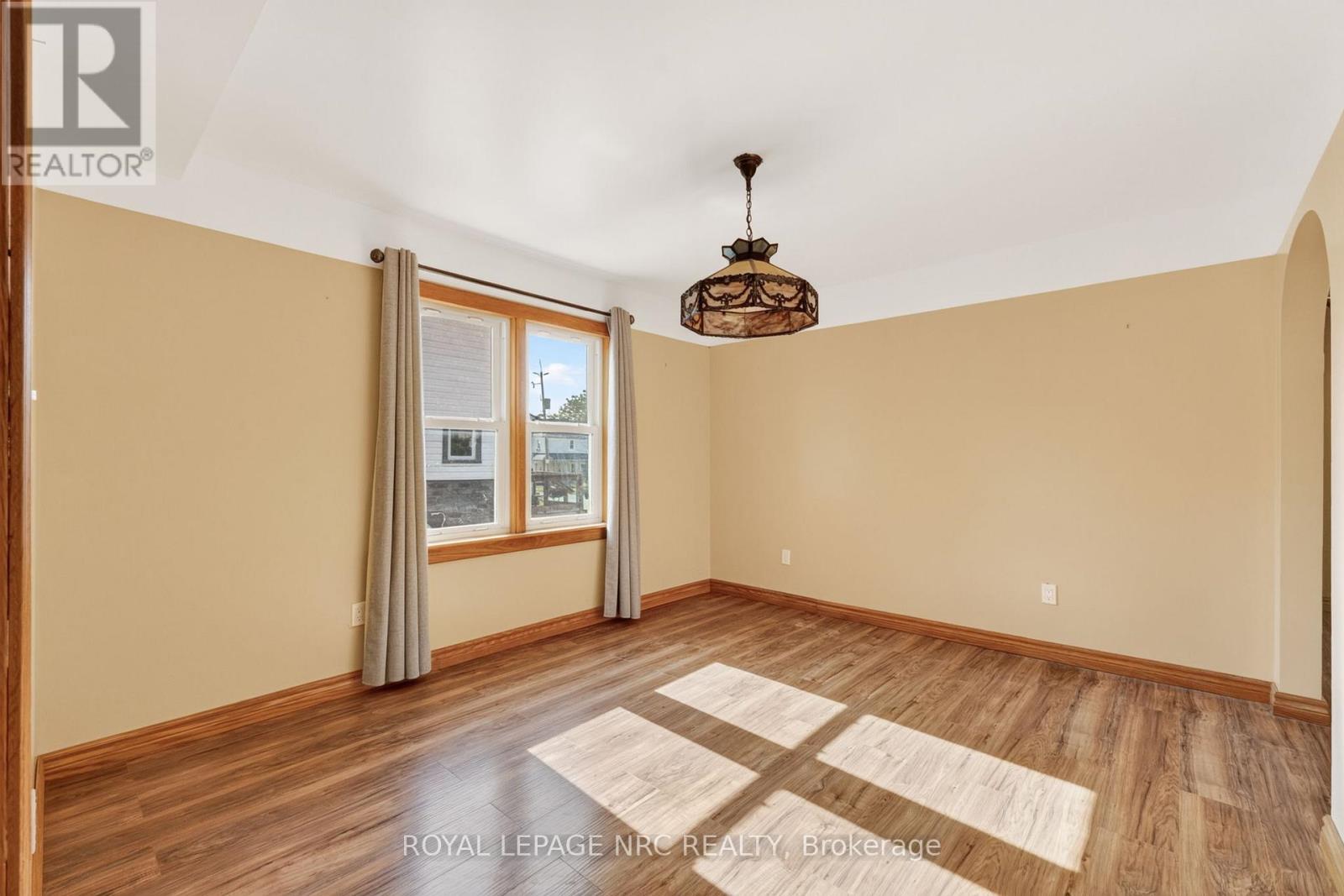 239 Phipps Street, Fort Erie, Ontario  L2A 2V4 - Photo 14 - X13525442