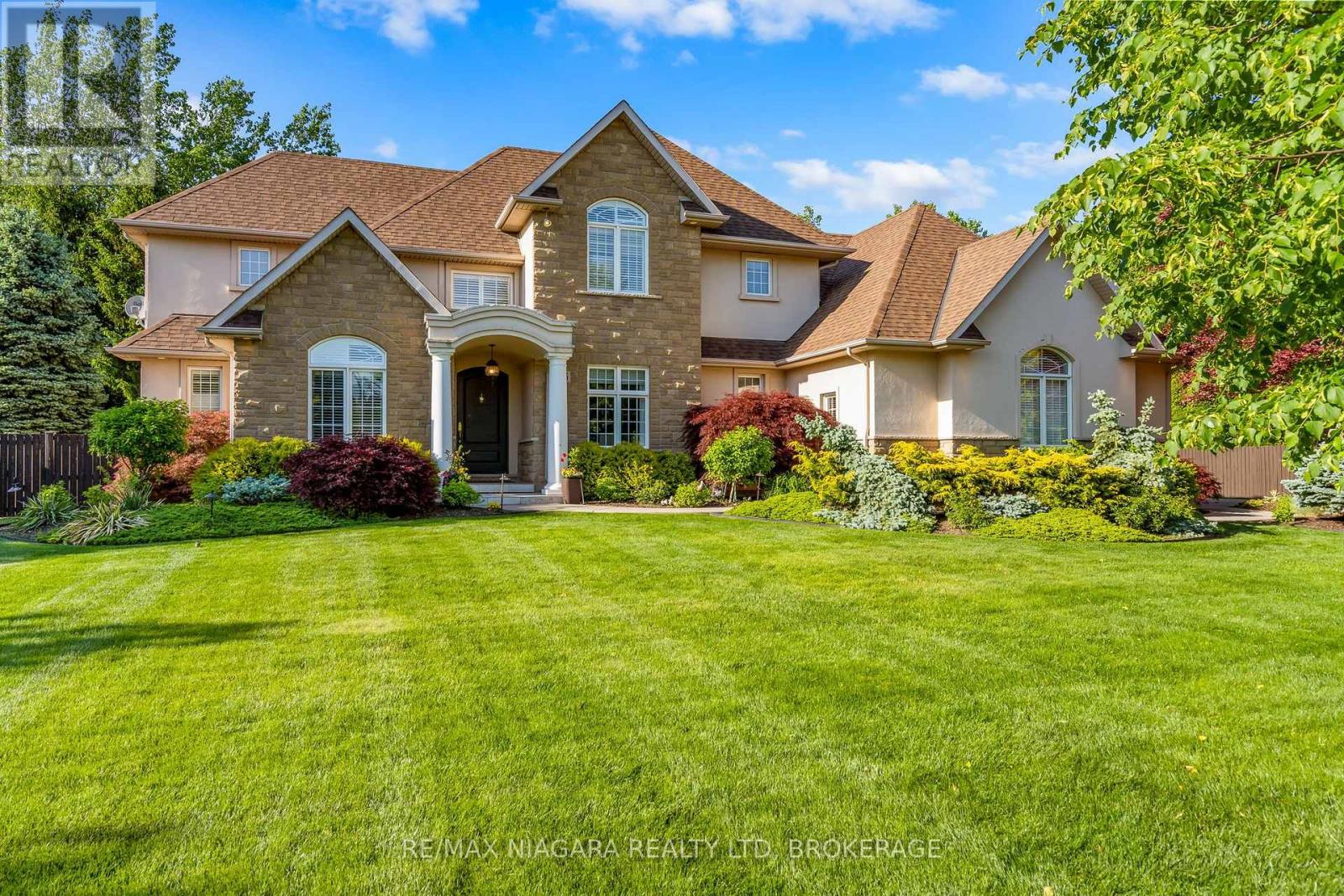 6775 Domenic Crescent, Niagara Falls, Ontario  L2J 4L5 - Photo 2 - X13525692