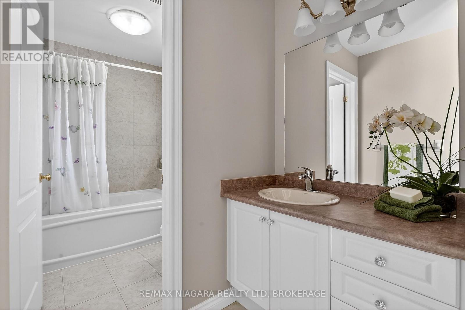 6775 Domenic Crescent, Niagara Falls, Ontario  L2J 4L5 - Photo 33 - X13525692