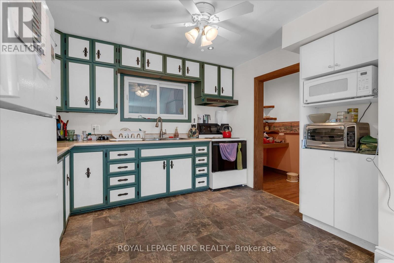 4271 Elgin Street, Niagara Falls, Ontario  L2E 2X7 - Photo 15 - X13526352