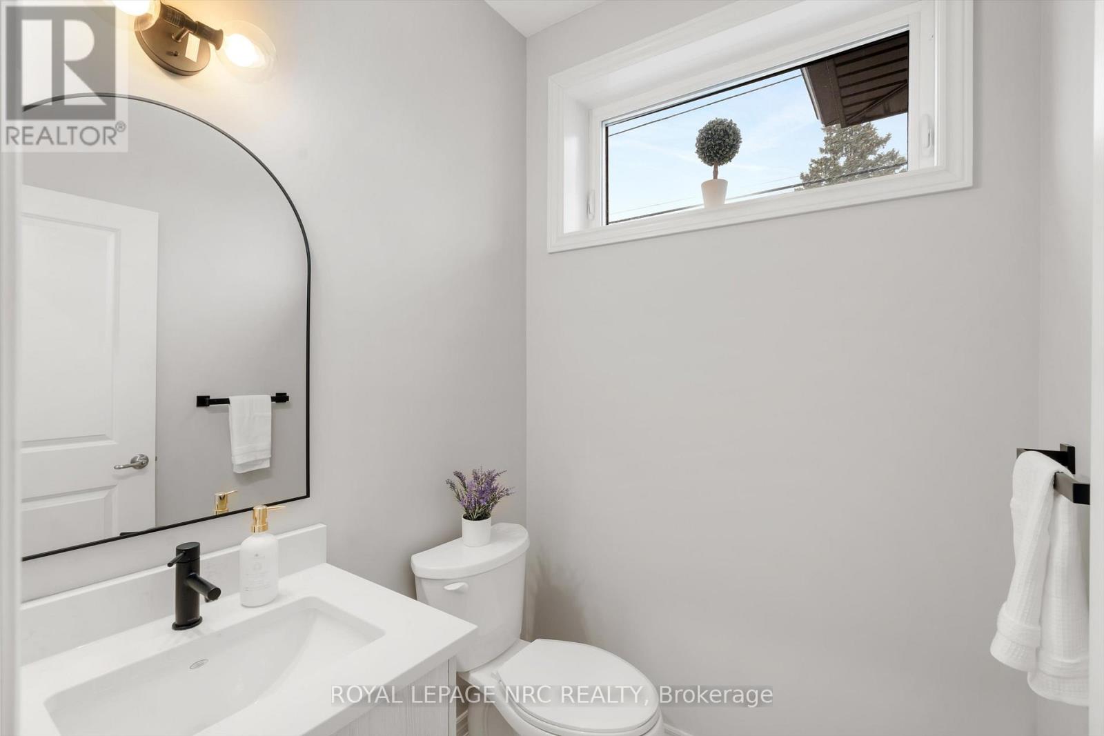 20 Myrtle Street, Pelham, Ontario  L3E 0A9 - Photo 6 - X13526418