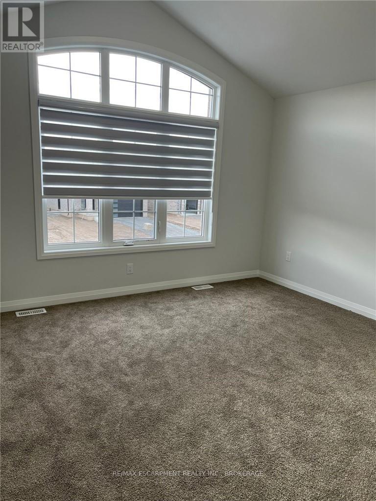 45 Bur Oak Drive, Thorold, Ontario  L2V 0L9 - Photo 11 - X13526778