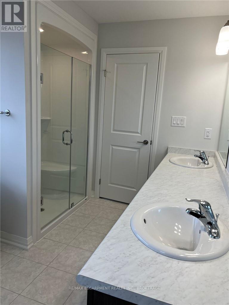 45 Bur Oak Drive, Thorold, Ontario  L2V 0L9 - Photo 18 - X13526778