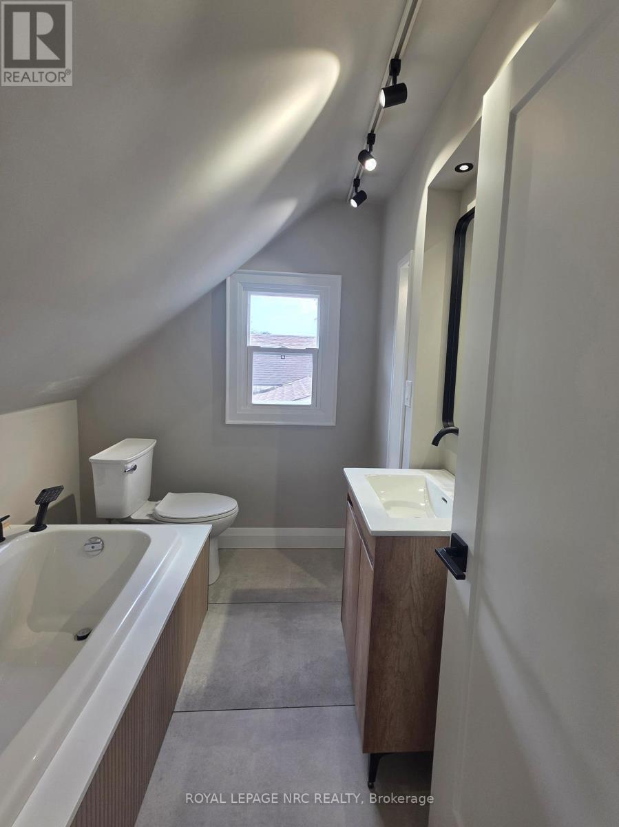 6486 Culp Street, Niagara Falls, Ontario  L2G 2C1 - Photo 17 - X13527280