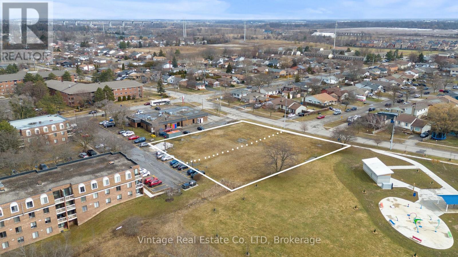 116 Woodrow Street, St. Catharines, Ontario  L2P 3T7 - Photo 5 - X13527392