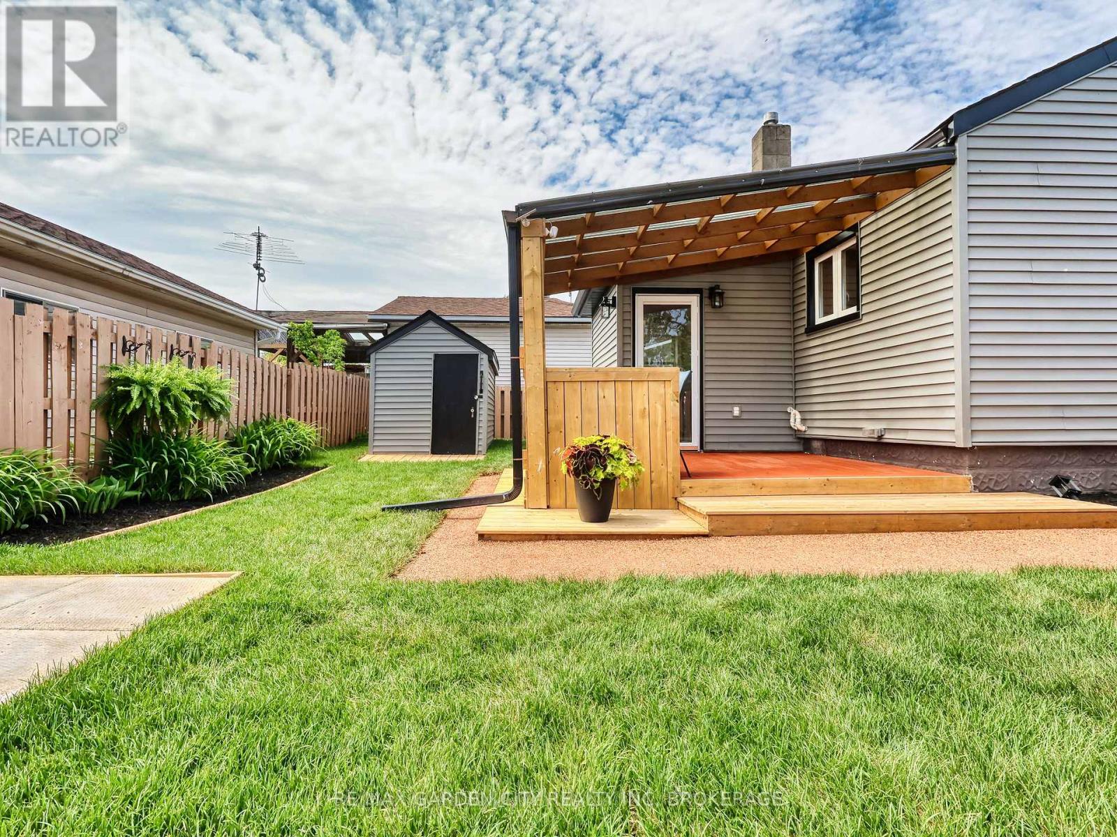 84 Lincoln Avenue, St. Catharines, Ontario  L2P 2C9 - Photo 23 - X13527480