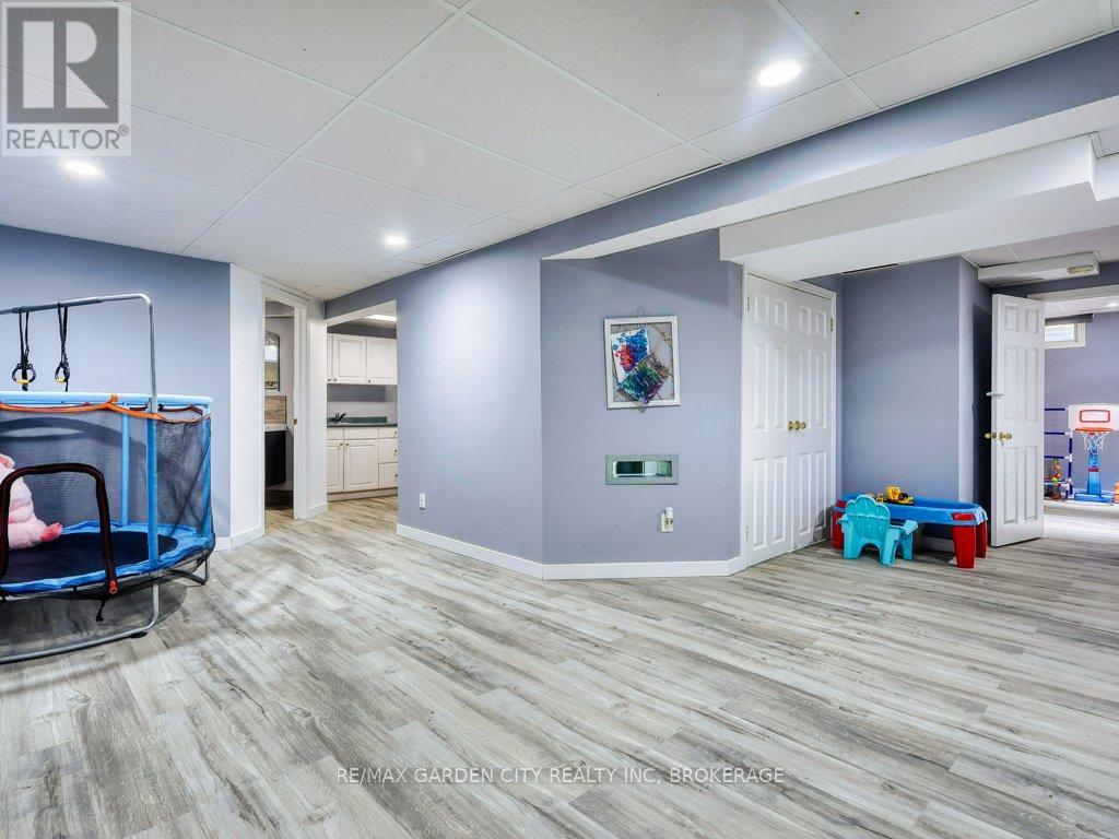 20 Consiglia Drive, St. Catharines, Ontario  L2S 3M8 - Photo 36 - X13527812