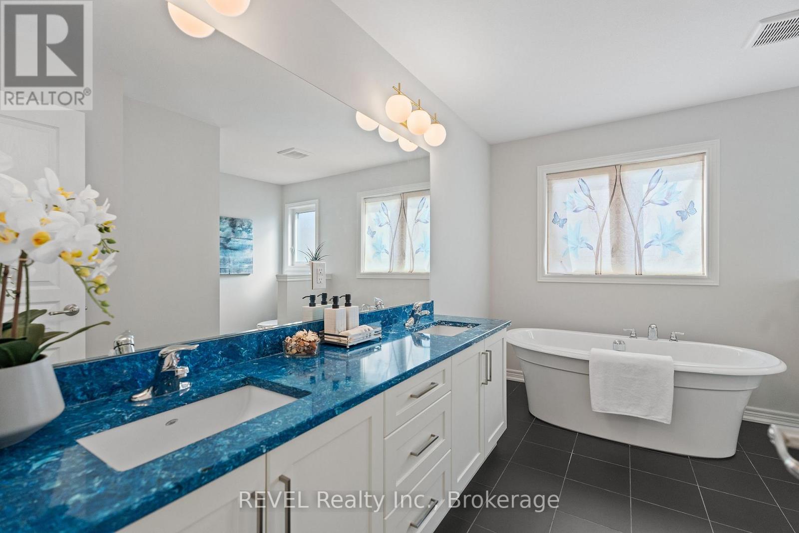 26 Crow Street, Welland, Ontario  L3C 0E4 - Photo 18 - X13529052