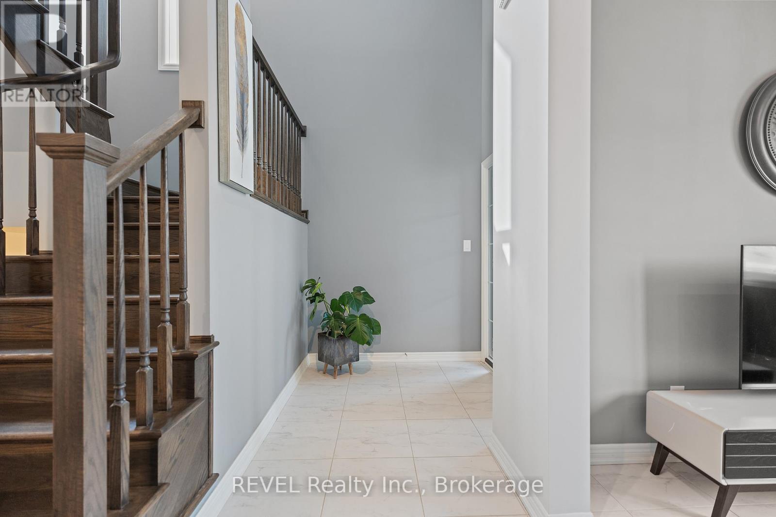 26 Crow Street, Welland, Ontario  L3C 0E4 - Photo 5 - X13529052