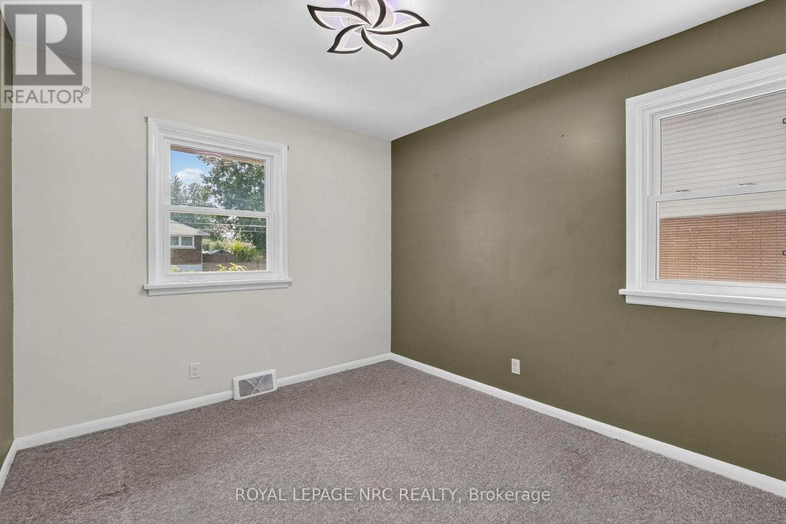16 Ferguson Avenue, Fort Erie, Ontario  L2A 5J3 - Photo 17 - X13530124